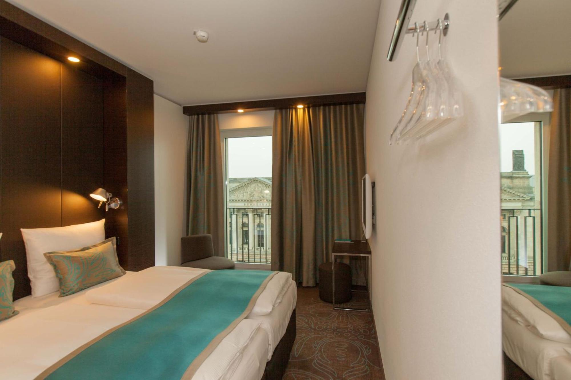 Motel One Berlin-Potsdamer Platz Exterior foto